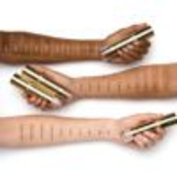 Hide & Chic Fluid Foundation - Tan/Deep 3 (for tan/deep skin tones w/ yellow ... - Picture 3 of 4